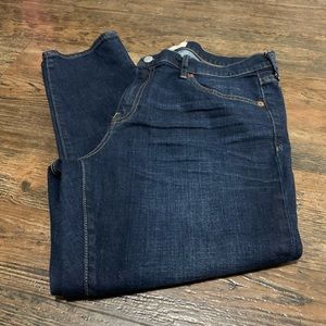 NWOT GAP Girlfriend Jeans